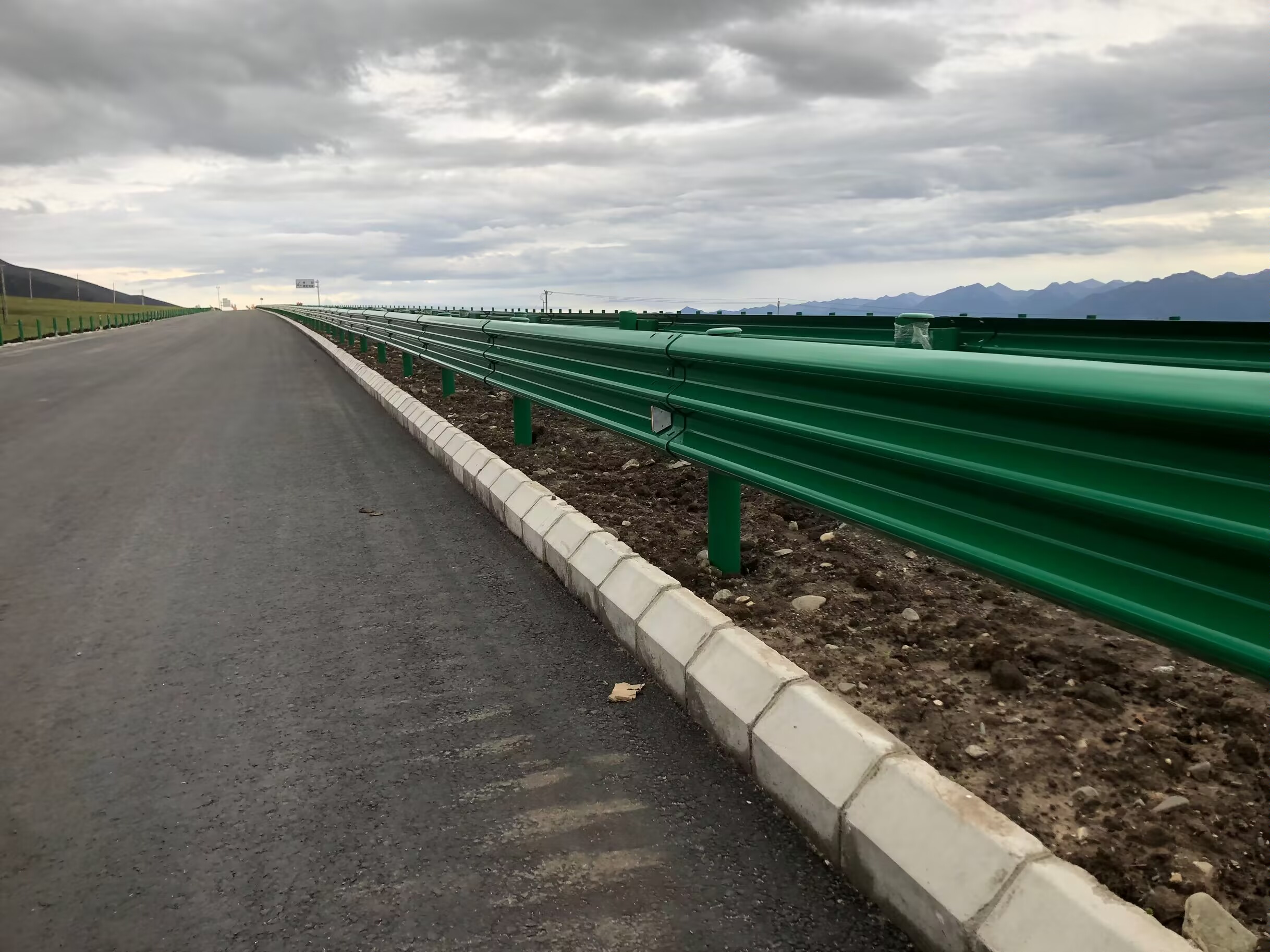 浪卡子县乡村公路波形护栏高速公路波形护栏 - 推荐